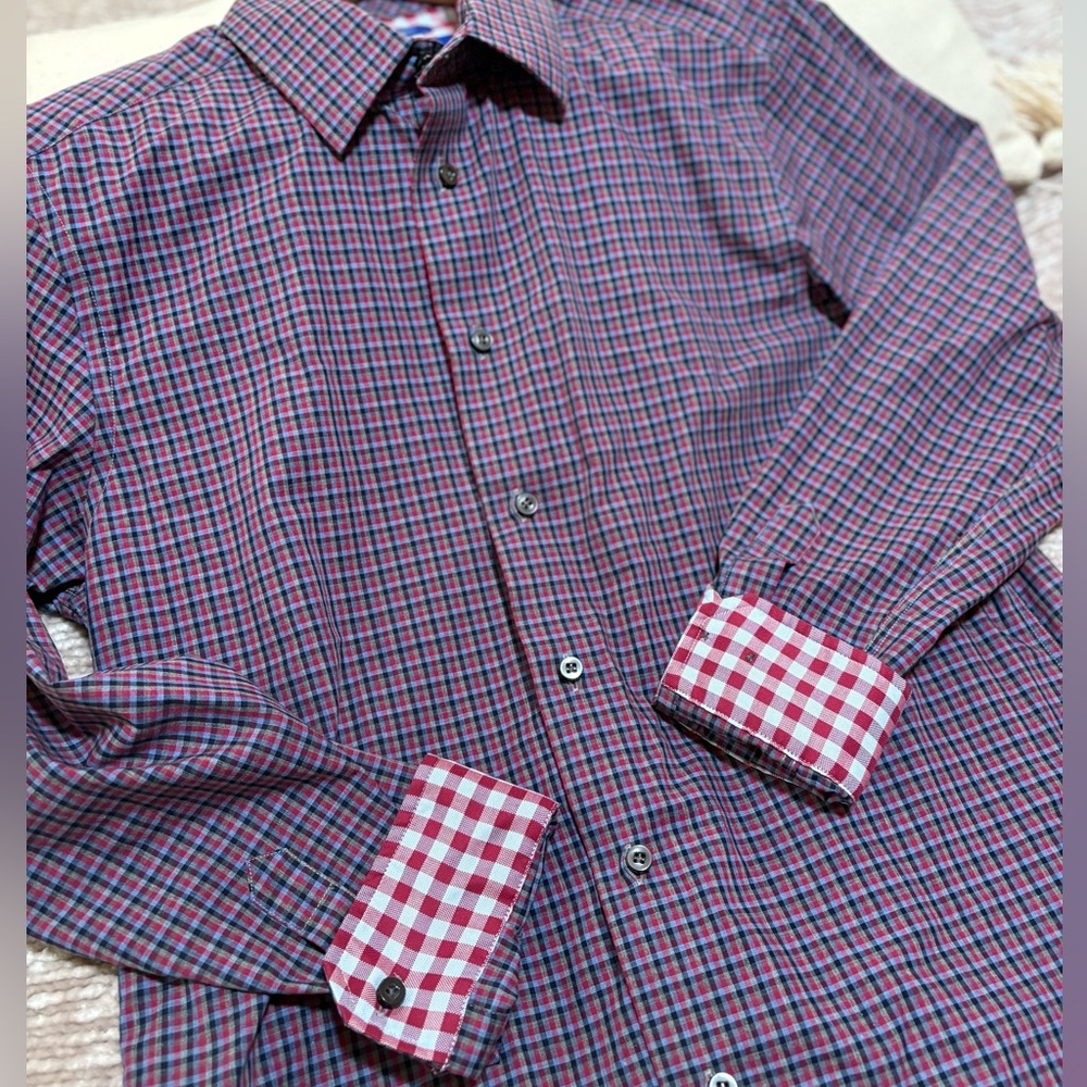 Egara Men's Non-Iron Checkered Shirt - Burgundy and Navy. Size medium